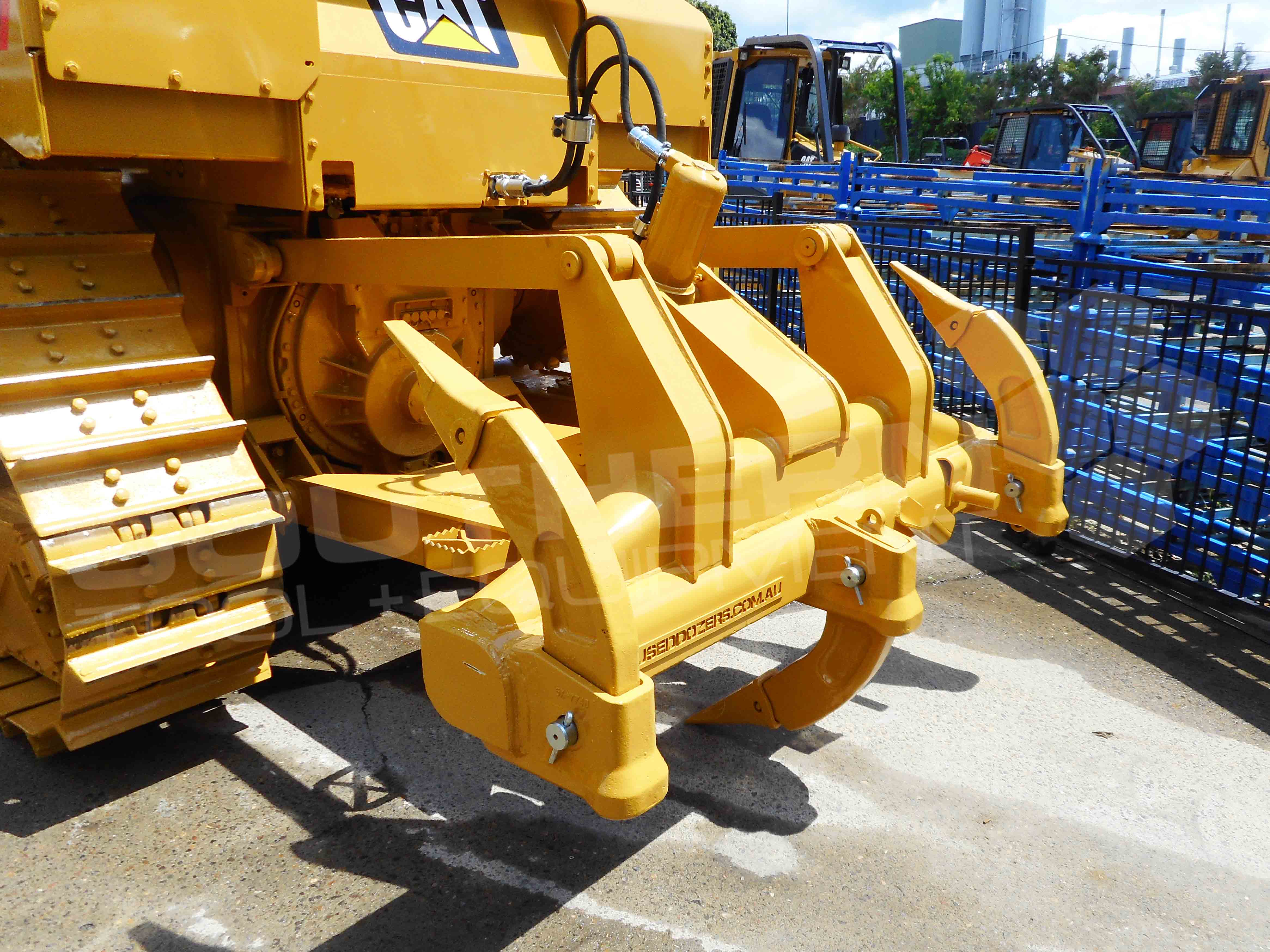 Caterpillar D6T MultiShank Bulldozer Rippers Southern Tool + Equipment Inc. Construction